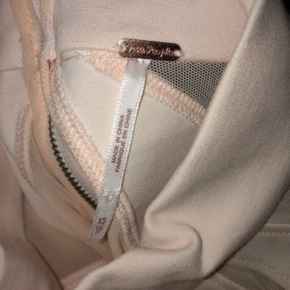 Free People long sleeve - Picture 1 of 4